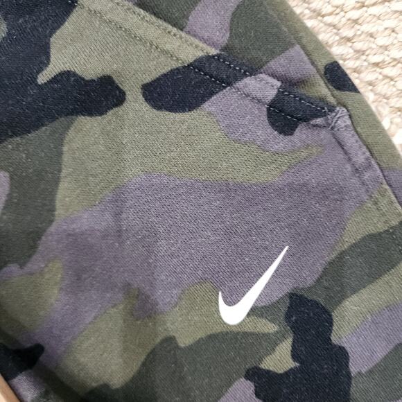 Nike camo women's size xs sweatpants - Picture 4 of 8